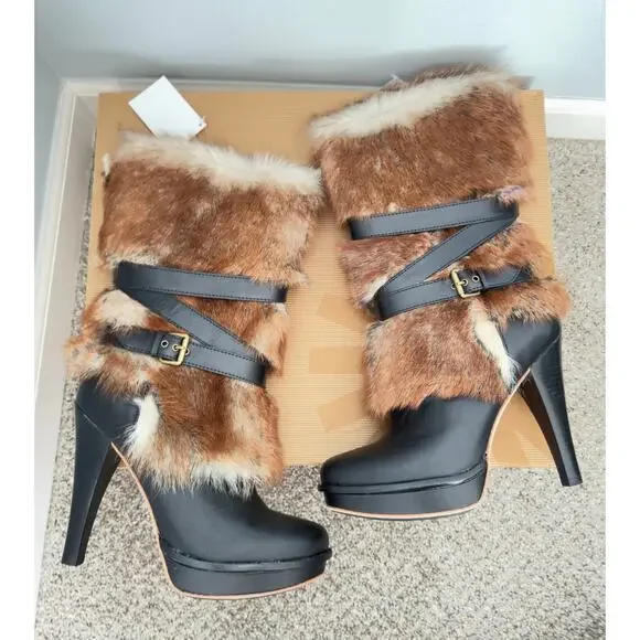 UGG Foxley Sheepskin Fur Heeled Platform Boots Black - size 9.5